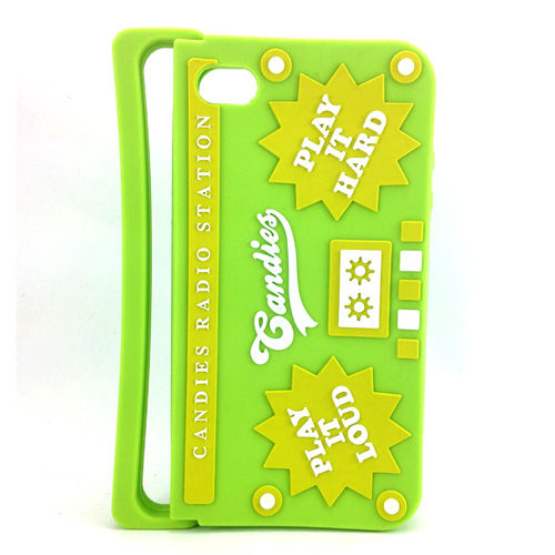 Capa para iPhone 4 e 4S de Silicone 3D Candies Radio Station - Verde