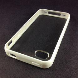 Capa para iPhone 4 e 4S de TPU com Traseira de Acrílico Transparente - Branca
