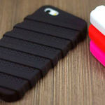 Capa para iPhone 5 e 5S de Silicone com Pelcula - iCover Tractor | Roxa